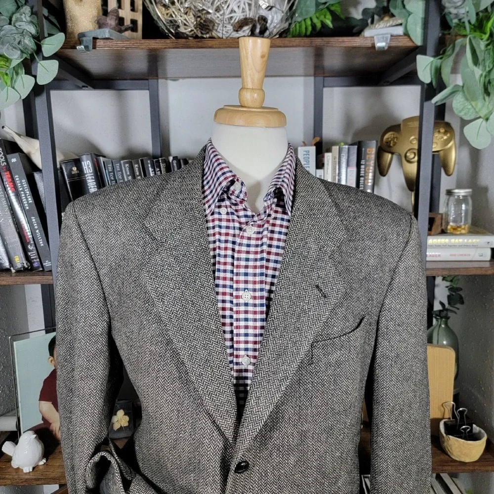 VTG Jeremy Cobb Esquire Mens Tweed Sport Coat Three Button Brown herringbone 44R